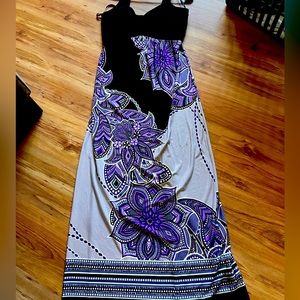 Women’s dress size 10.